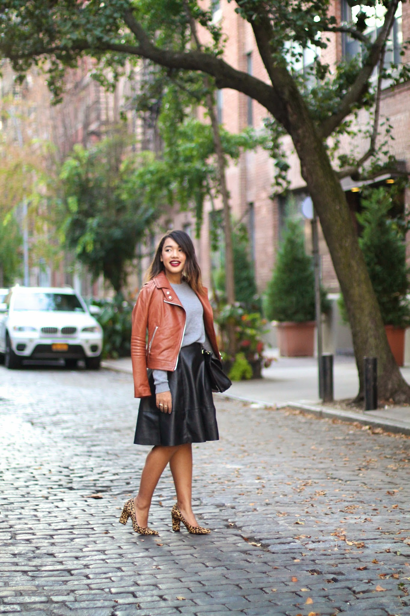 new york city fashion blogger new york blogger new york style blogger black fashion blogger fashion blogger new york fashion blogger black fashion blogger fall outfit fall look fall fashion fall style what to wear for fall fall fashion brown leather jacket coach brown leather jacket black midi skirt black midi leather skirt black leather midi skirt