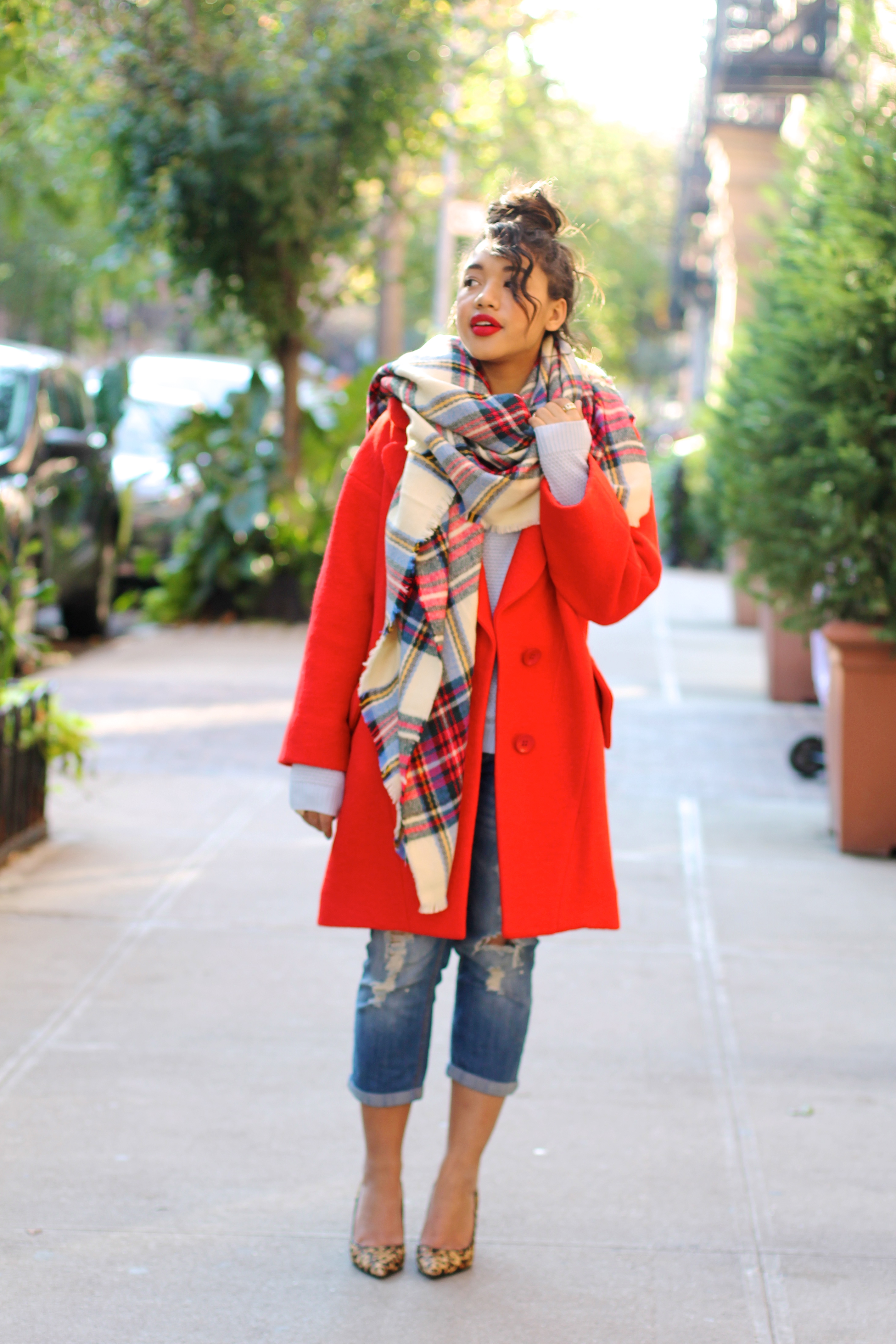 blanket scarf zara blanket scarf asos blanket scarf blanket scarf oversized coat oversized scarf red coat fall red coat perfect red coat fashion blogger new york fashion blogger nyc fashion blogger street style fall style 