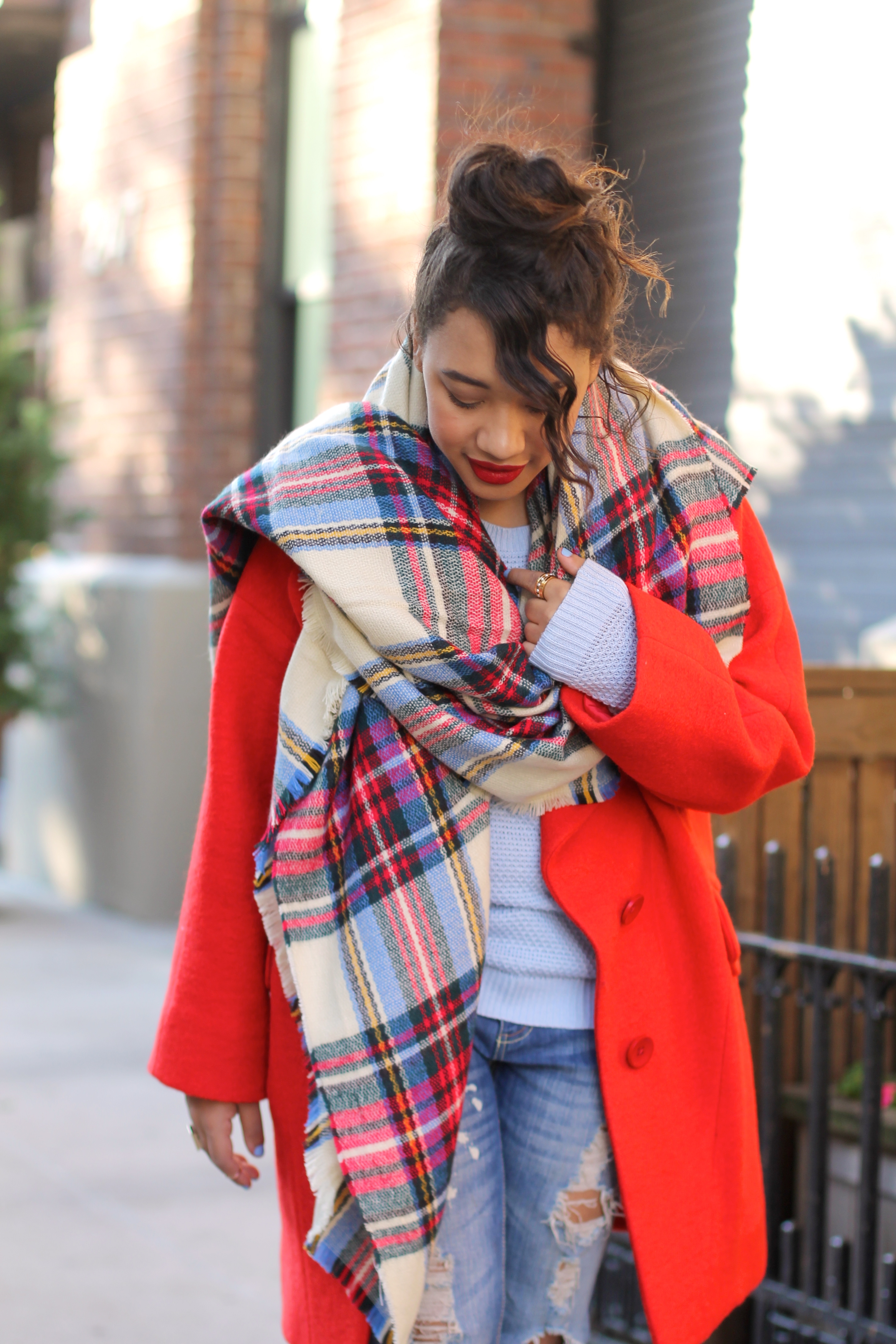 blanket scarf zara blanket scarf asos blanket scarf blanket scarf oversized coat oversized scarf red coat fall red coat perfect red coat fashion blogger new york fashion blogger nyc fashion blogger street style fall style 