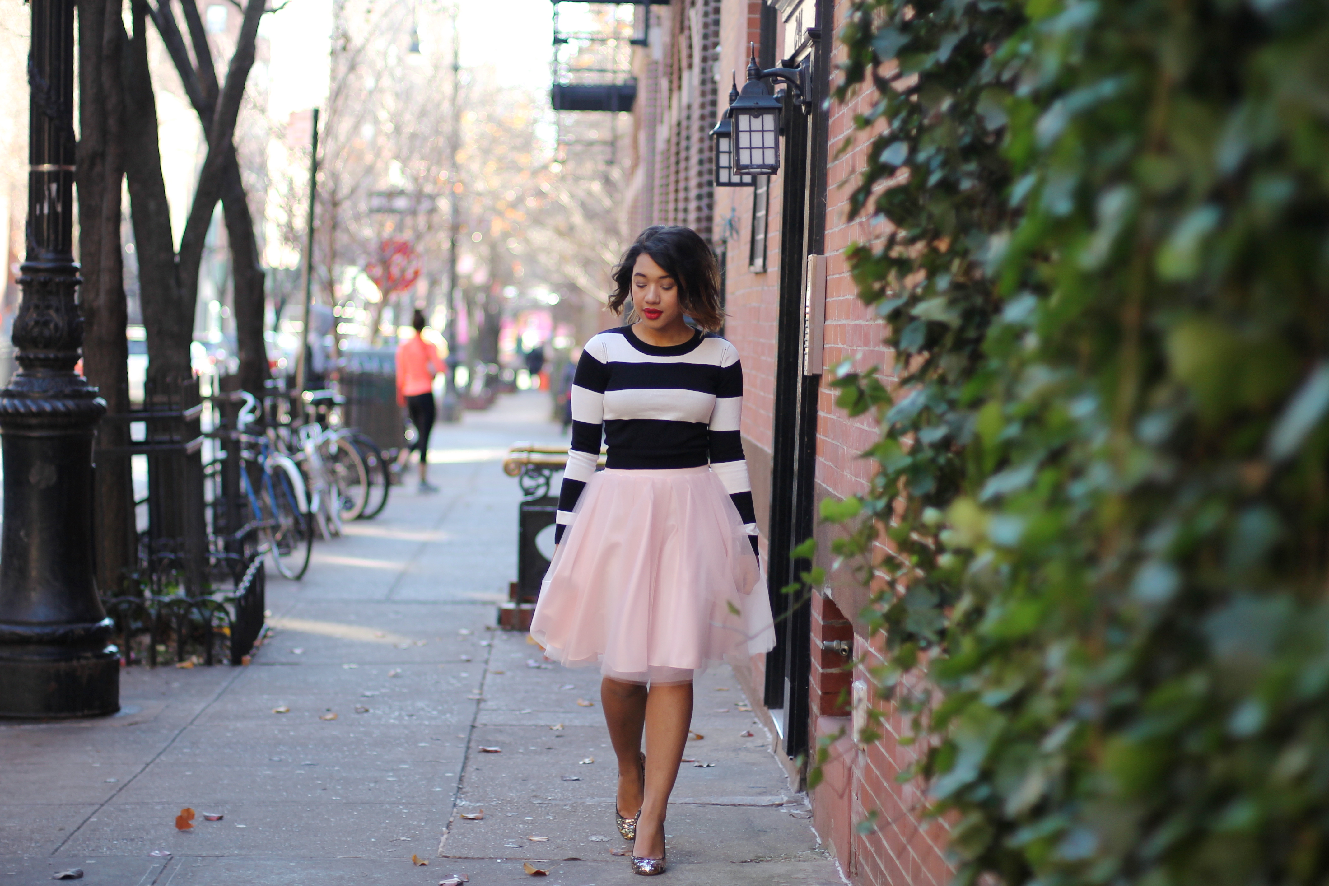 tulle skirt perfect tulle skirt tulle skirt pink tulle skirt carrie bradshaw tulle skirt tulle skirt carrie sex and the city skirt tulle skirt pink tulle skirt tulle midi skirt how to wear a tulle skirt tulle skirt outfit tulle skirt 