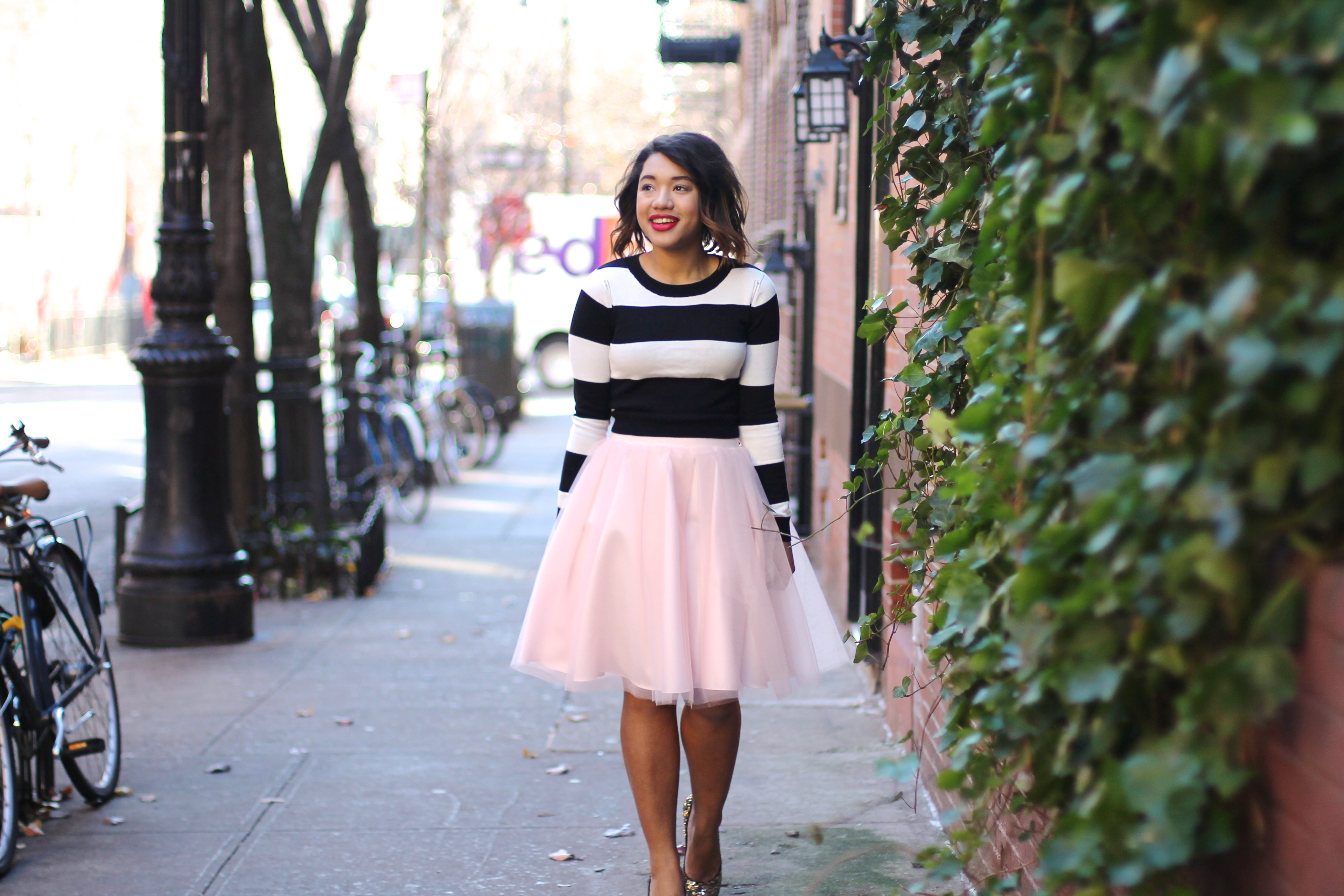 tulle skirt perfect tulle skirt tulle skirt pink tulle skirt carrie bradshaw tulle skirt tulle skirt carrie sex and the city skirt tulle skirt pink tulle skirt tulle midi skirt how to wear a tulle skirt tulle skirt outfit tulle skirt 