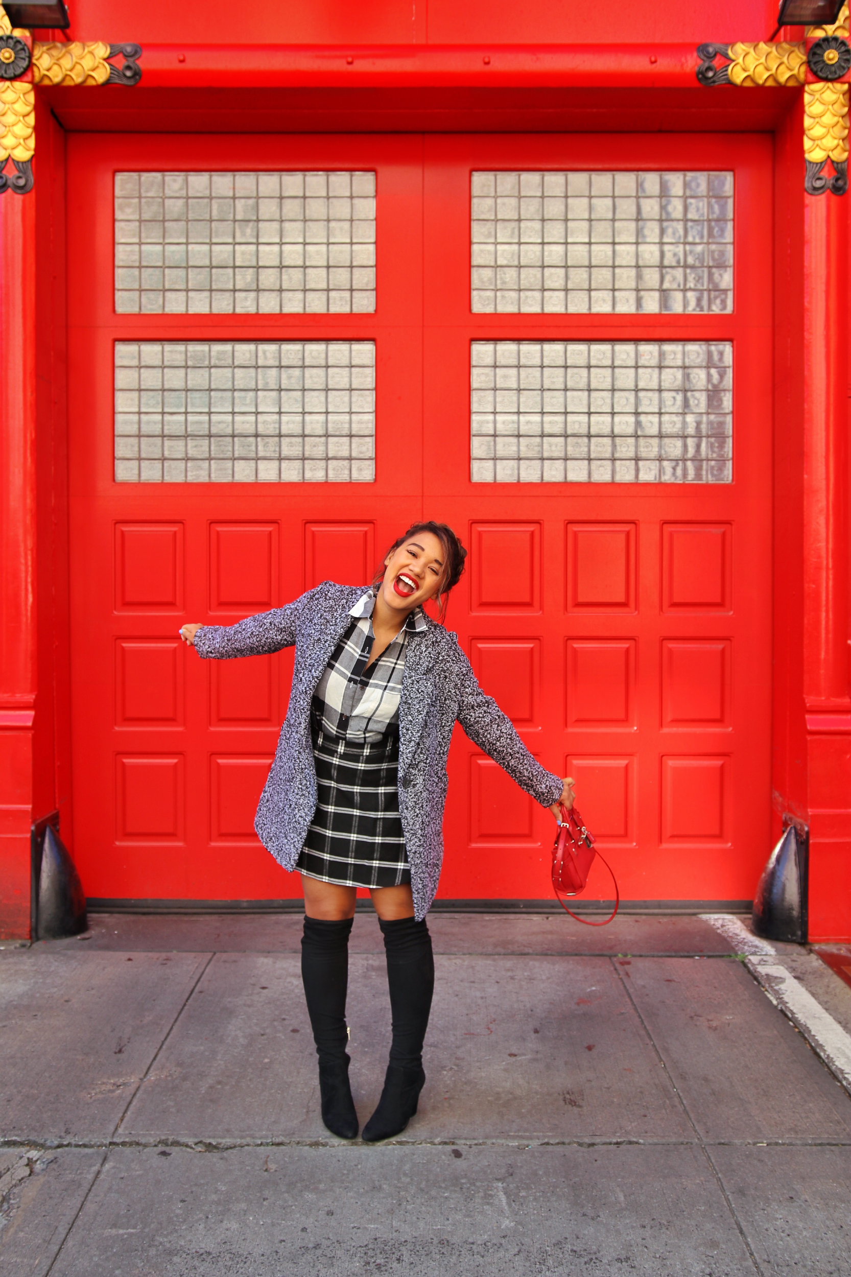 Plaid Party! Fall style by Color Me Courtney (@colormecourtney) // How to wear plaid for fall #plaid #overthekneeboots #otkboot #patternmixing #blackandwhite