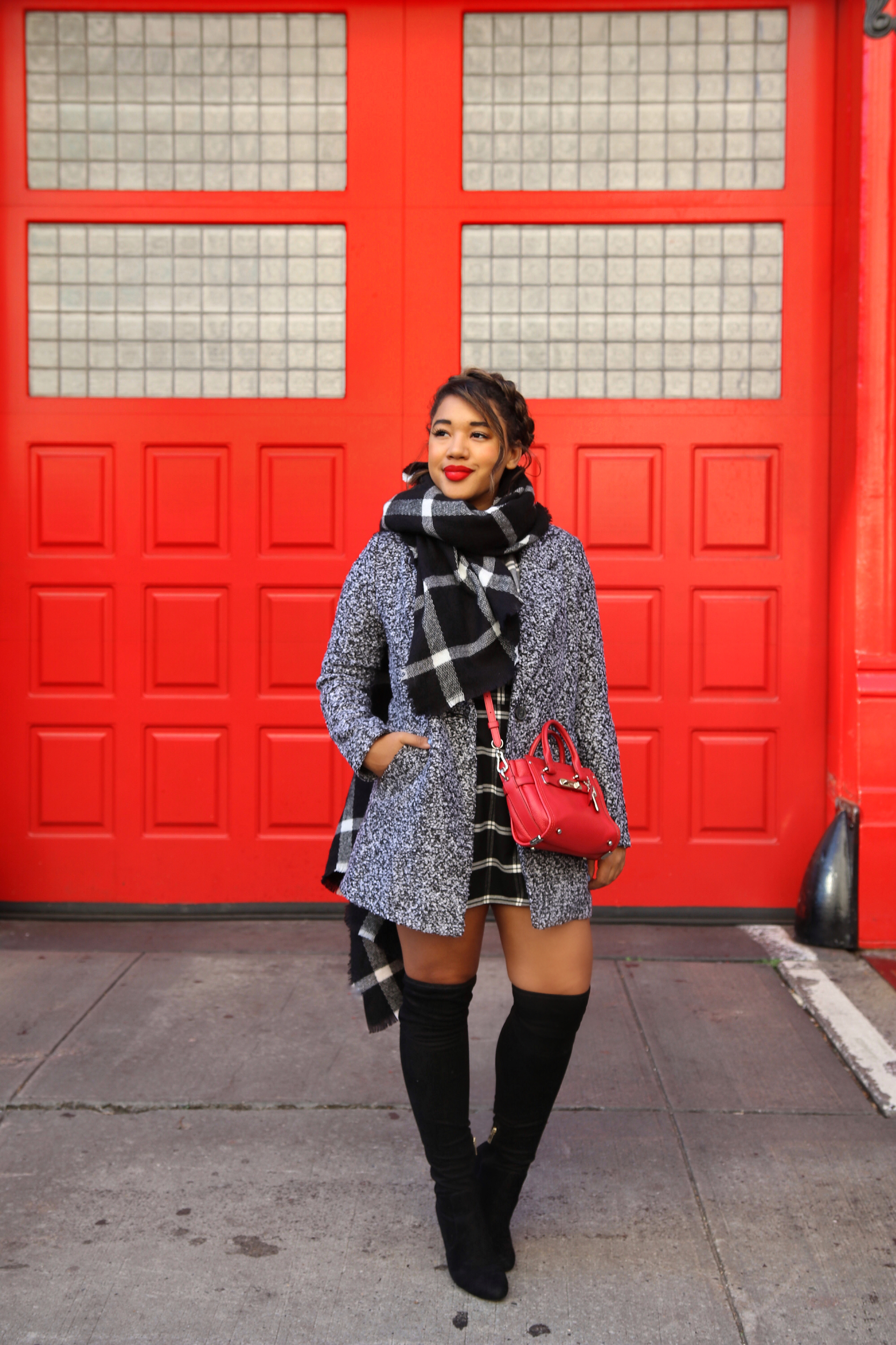 Blanket Scarf Styling! Fall style by Color Me Courtney (@colormecourtney) // How to wear plaid for fall #plaid #overthekneeboots #otkboot #patternmixing #blackandwhite